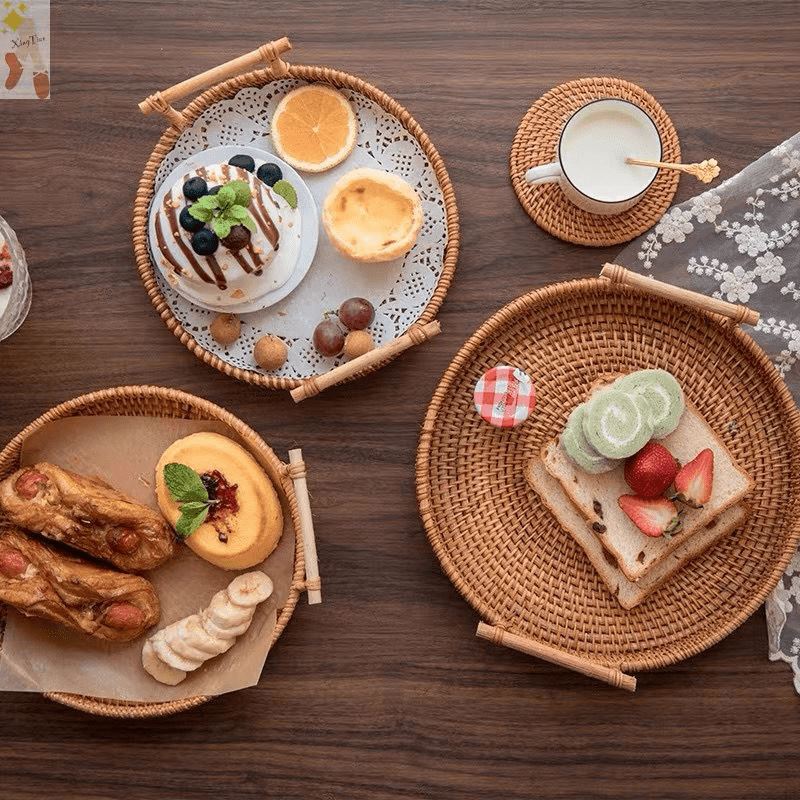 Bandeja Decorativa em Vime com Alças Mesa Posta - Bandeja de Café da Manhã em Vime Luxo Housee - Coleção Decoração Kito Magazine 