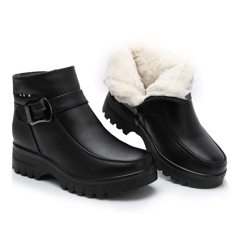 Bota de Couro Feminina Térmica Invernal Bota de Couro Feminina Térmica Invernal KITO MAGAZINE Preto 35 