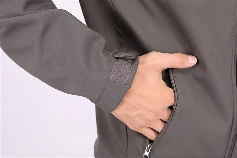 Conjunto Jaqueta Impermeável Militar com Proteção UV + Calça de Pesca Tática - Shimano Conjunto Jaqueta Impermeável Militar com Proteção UV + Calça de Pesca Tática - Shimano Kito Magazine 