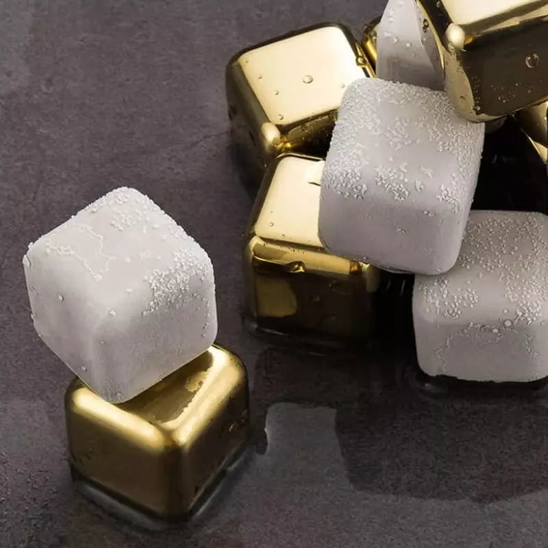 Cubos de Gelo Aço Inox Dourado com Pegador Mesa Posta - Cubos de Gelo Aço Inox Dourado com Pegador Kito Magazine 